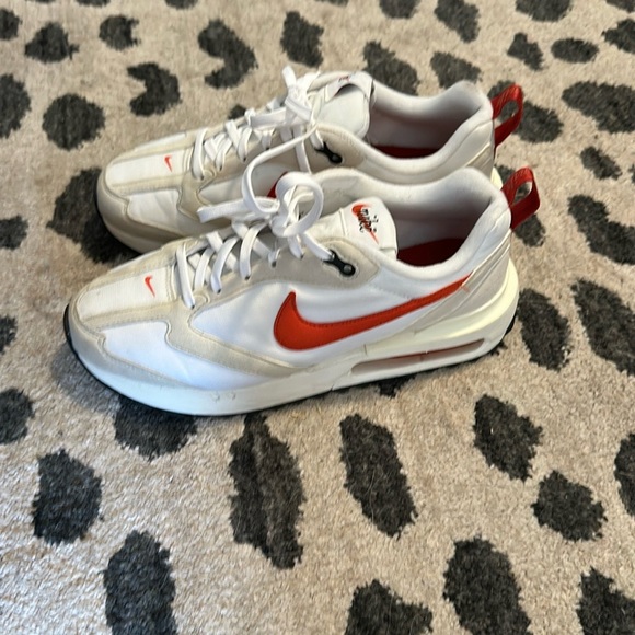 Nike women’s AIr Max Dawn - Picture 1 of 6